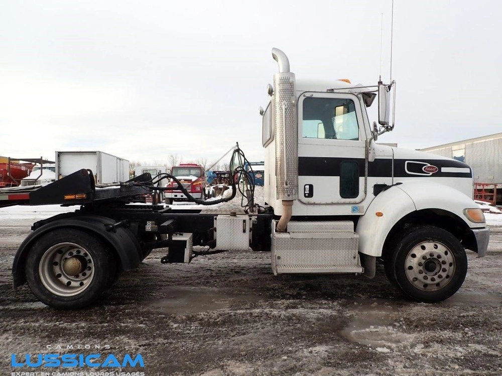 Peterbilt 348 2016