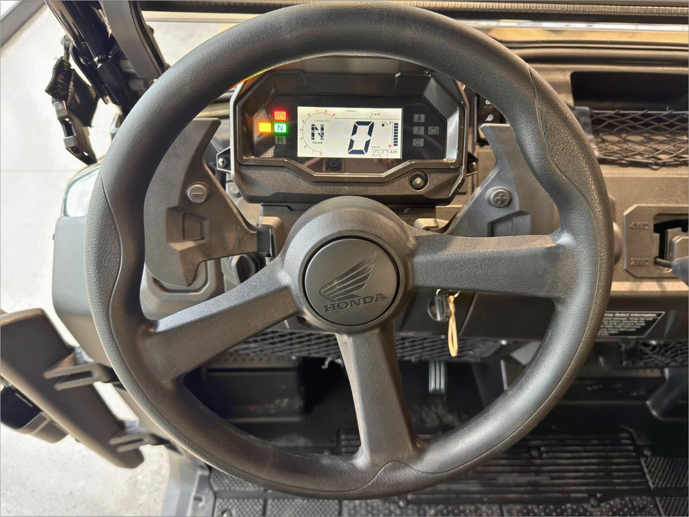 2026 Honda Pioneer 700-4p Dlx alt