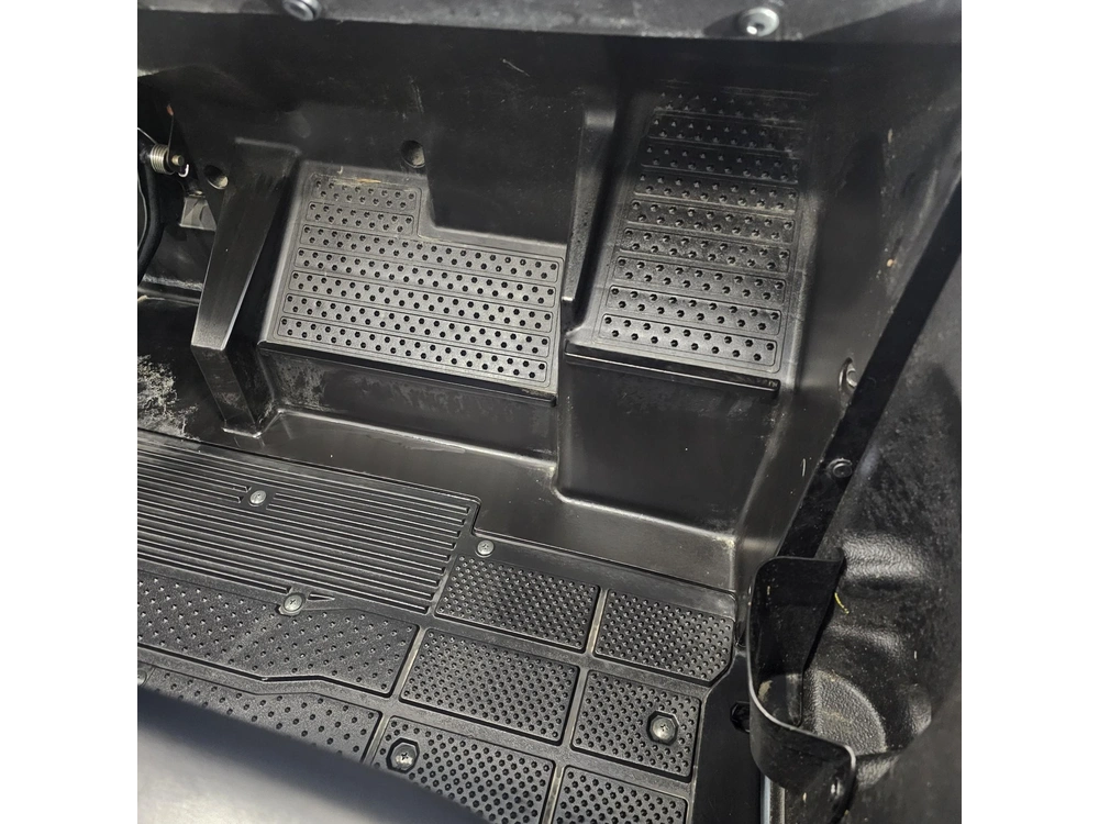 2025 Honda Pioneer 700-4 Utv alt