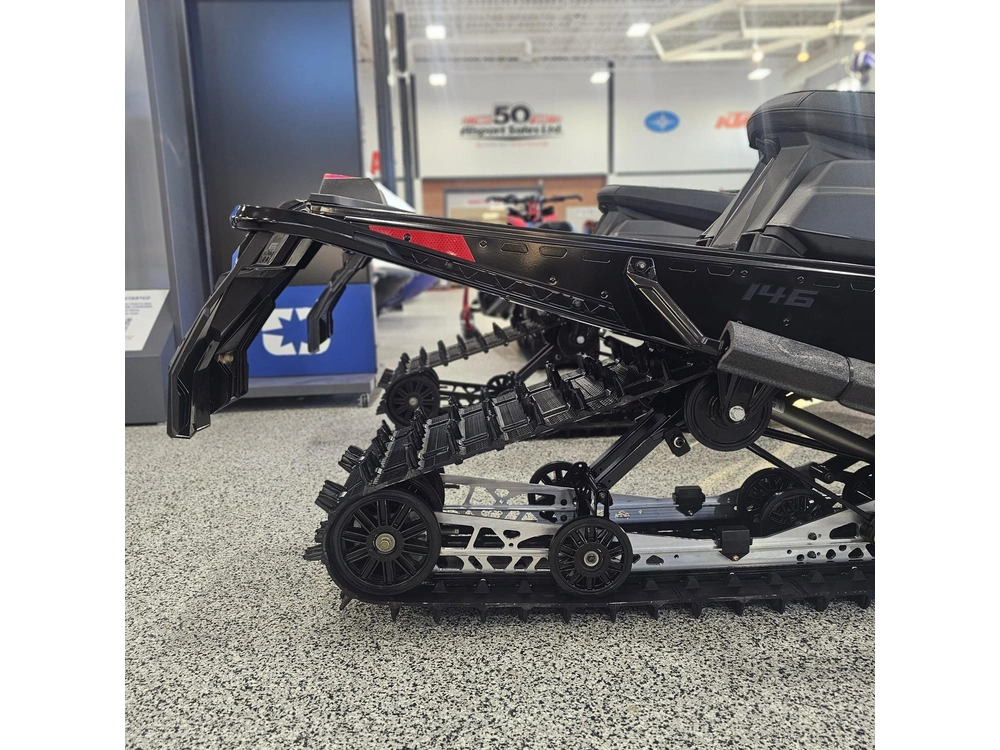 2026 Polaris 650 Switchback Assault 146 alt