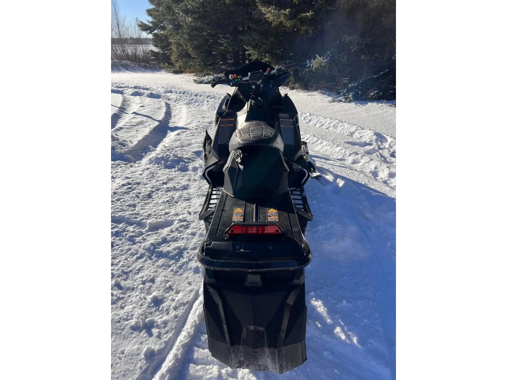 Polaris 850 Indy Xc 129 2020 alt