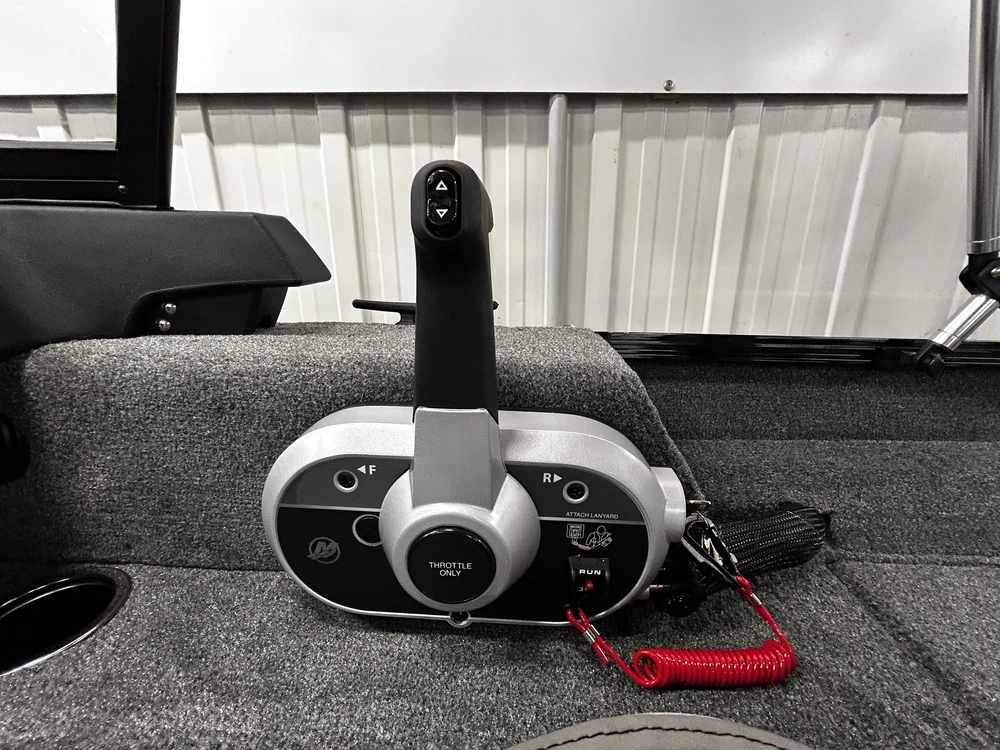 2026 Princecraft Holiday 162 Ws Max 60elpt Ct alt