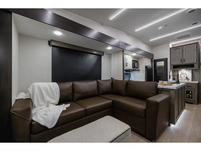 Arctic Wolf 289PANO 2026