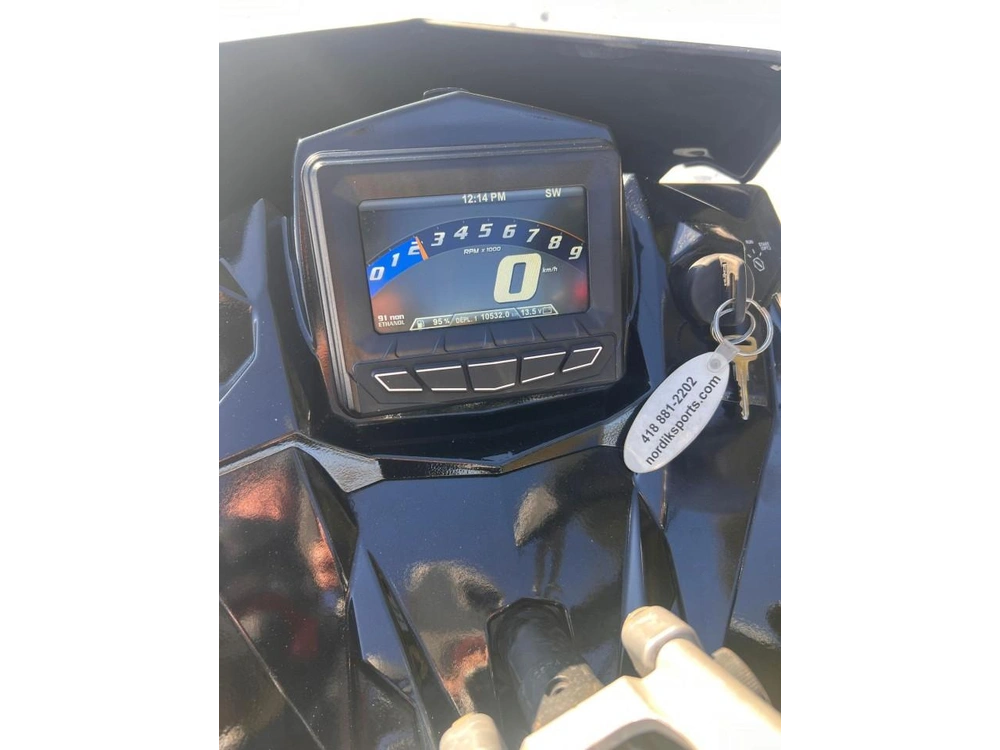 Polaris 800 Switchback Assault 144 2019 alt