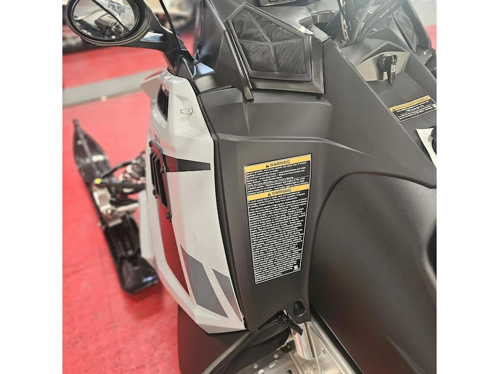 2025 Polaris 550 Voyageur Lxt 144 alt