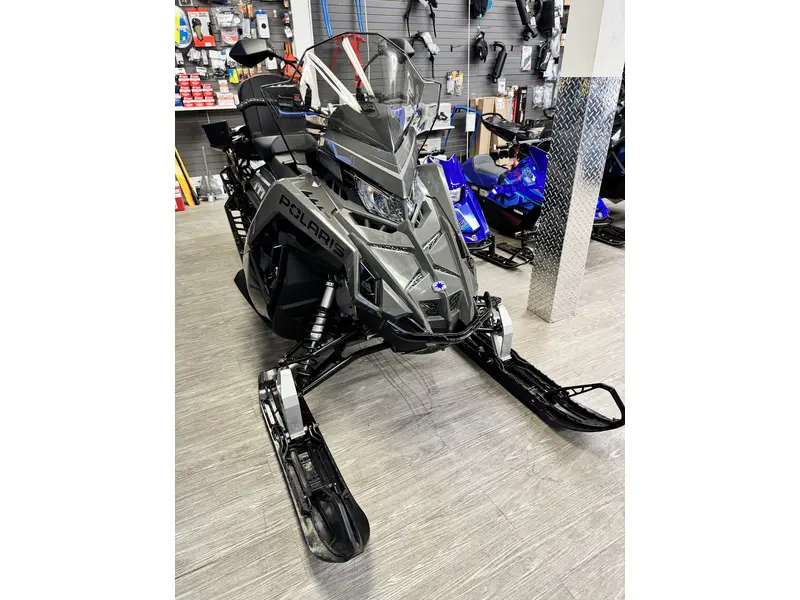 2025 Polaris 650 TITAN 155 E-START / REV