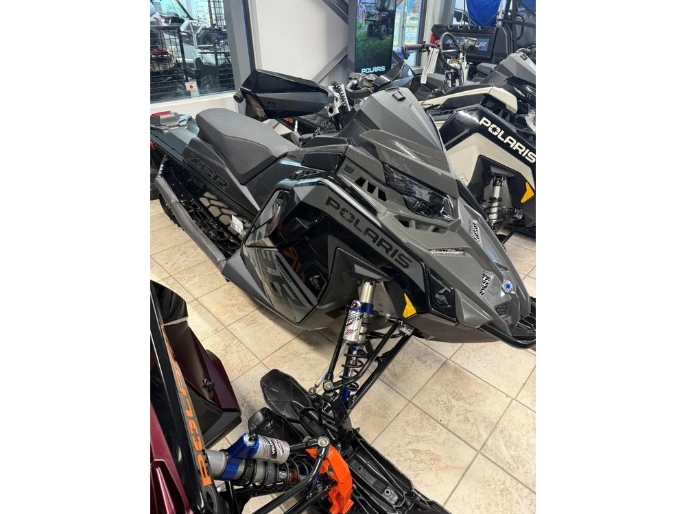 Polaris 9r Indy Xcr 136 Promo 250$ Accessoires 2025 alt