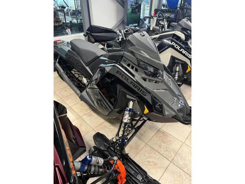 2025 Polaris 9R INDY XCR 136 DEMO 781 KM