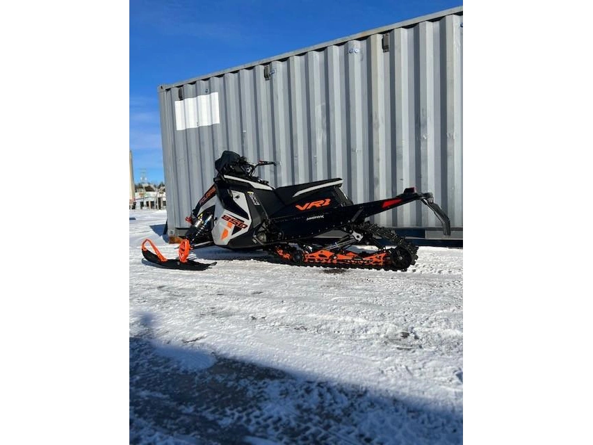 Polaris Indy Vr1 137r 2023 alt