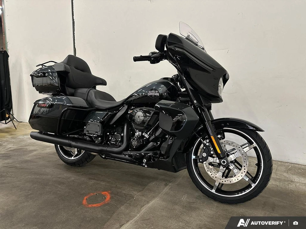 2025 Harley-davidson Street Glide Ultra alt