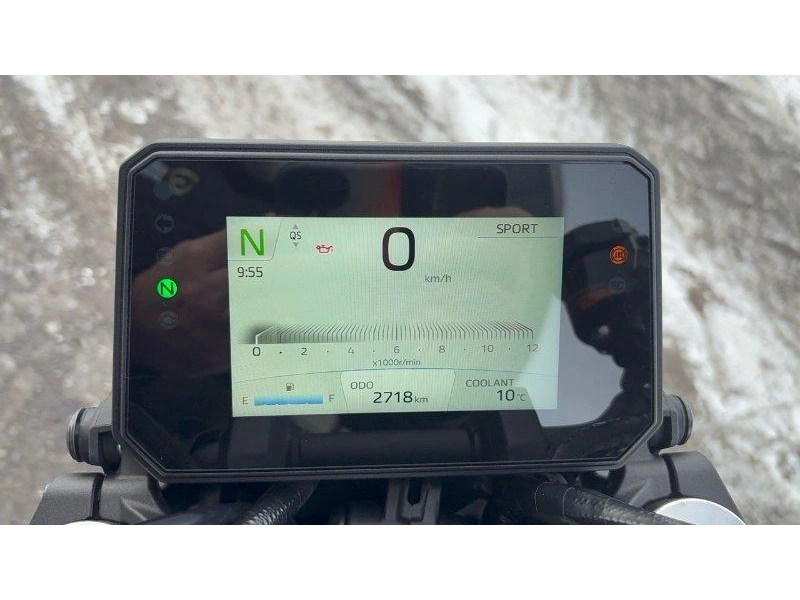 Yamaha Yzf-r7 2024 alt