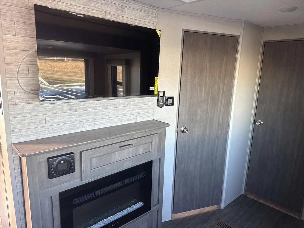 2026 Forest River 26fkds alt