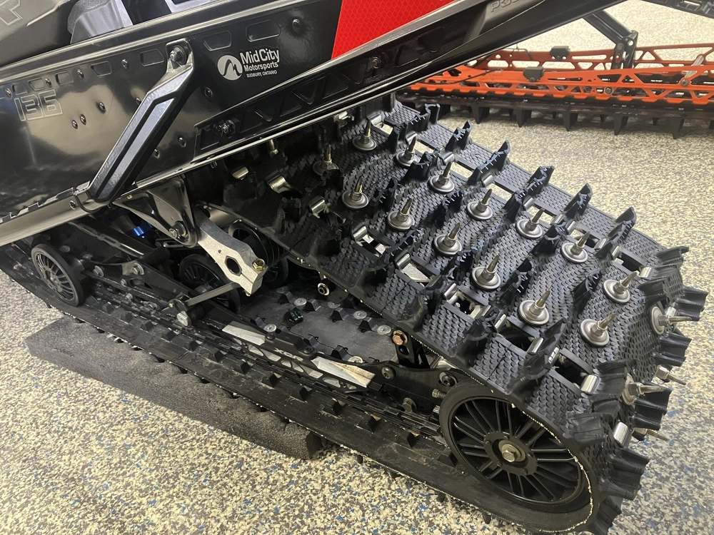 2025 Polaris 850 Indy Xcr 136 alt