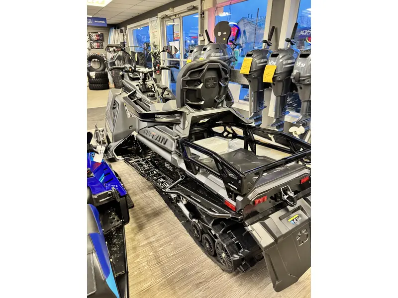 2025 Polaris 650 TITAN 155 E-START / REV