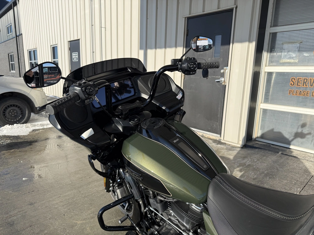 2026 Harley-davidson Road Glide alt