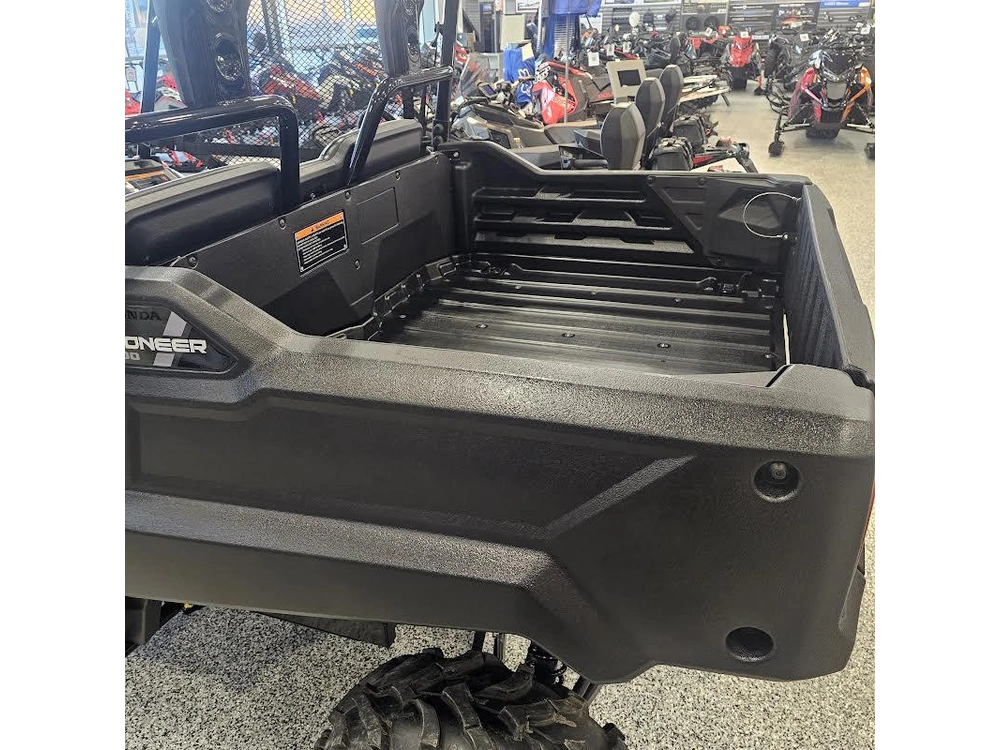 2025 Honda Pioneer 700 Deluxe alt