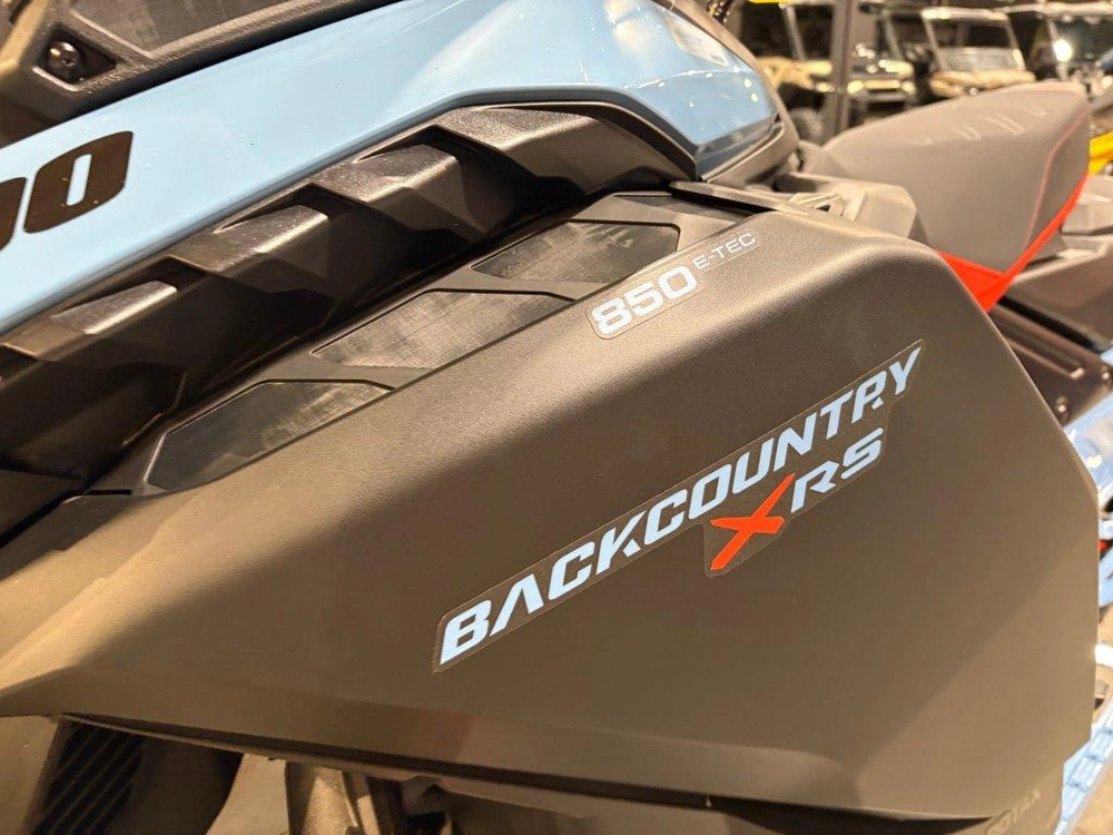 Ski-doo Backcountry X-rs 146 (43'') 850 E-tec Ice Storm 150 1.5'' E.s. 2026 alt