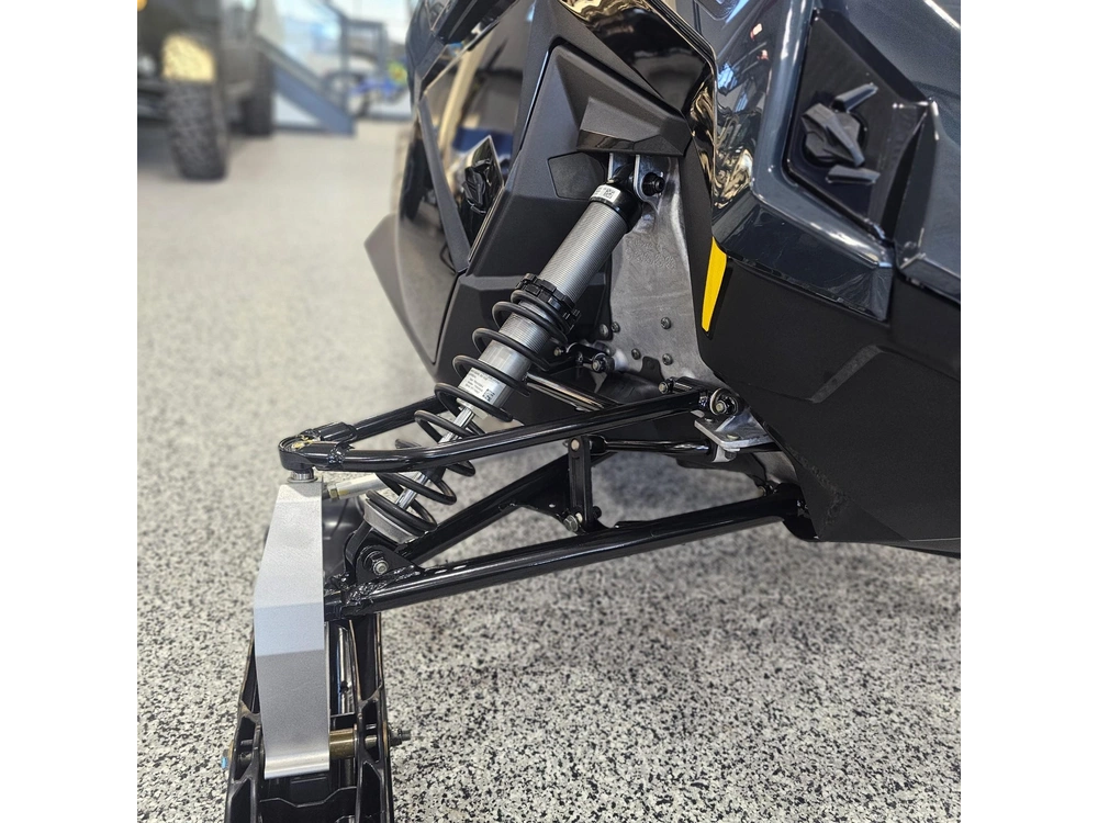 2026 Polaris 650 Switchback Assault 146 alt