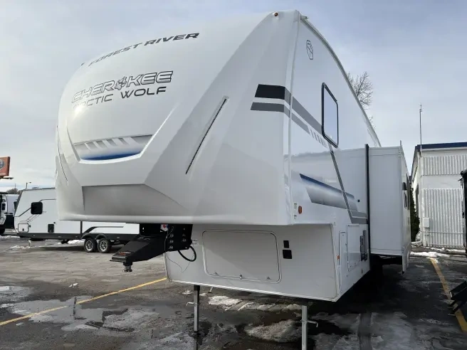 Arctic Wolf 289pano 2026 alt