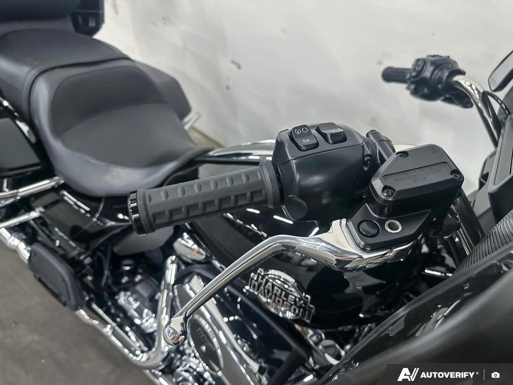2025 Harley-davidson Street Glide Ultra alt