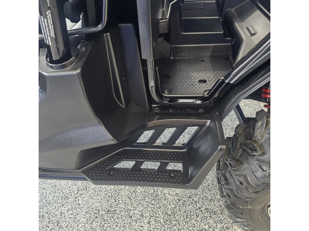 2025 Honda Pioneer 1000-5 alt