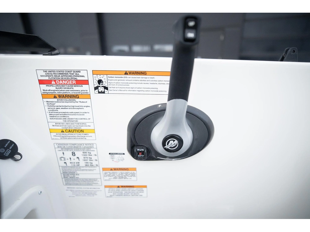 2023 Bayliner M19 alt