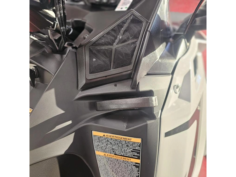 2025 Polaris 550 Voyageur Lxt 144 alt