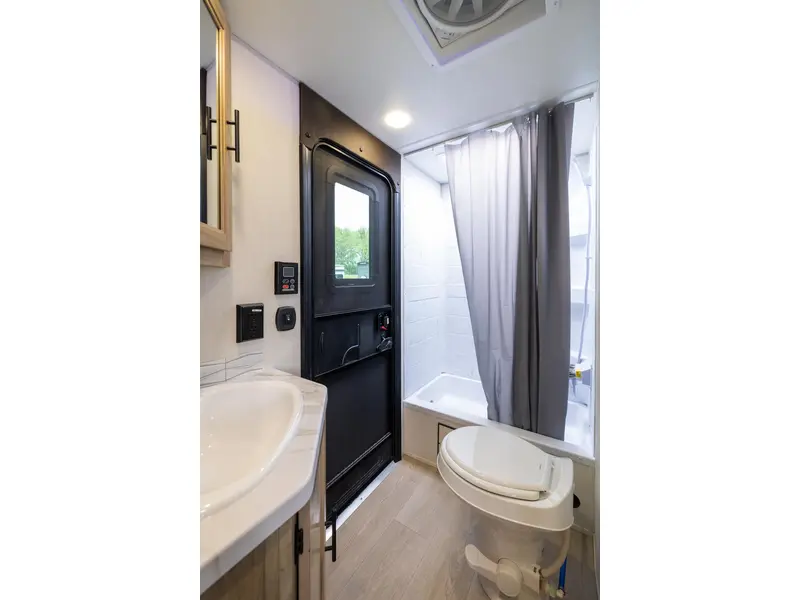 2026 Cherokee 26DBH Grey Wolf