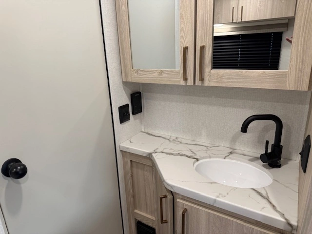 2026 East West By Forest River Entrada 2000ns alt