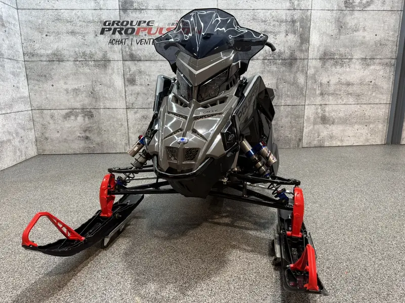 2025 Polaris Indy XCR 850 | Garantie déc. 2028