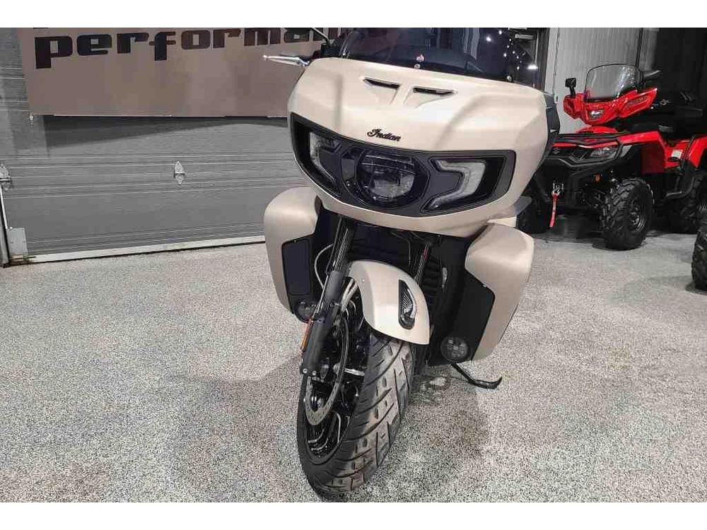 Indian Motorcycle Pursuit Dh Premium 2023 alt