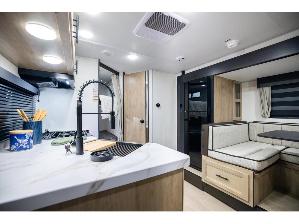 Cherokee 23ms Grey Wolf 2026 alt