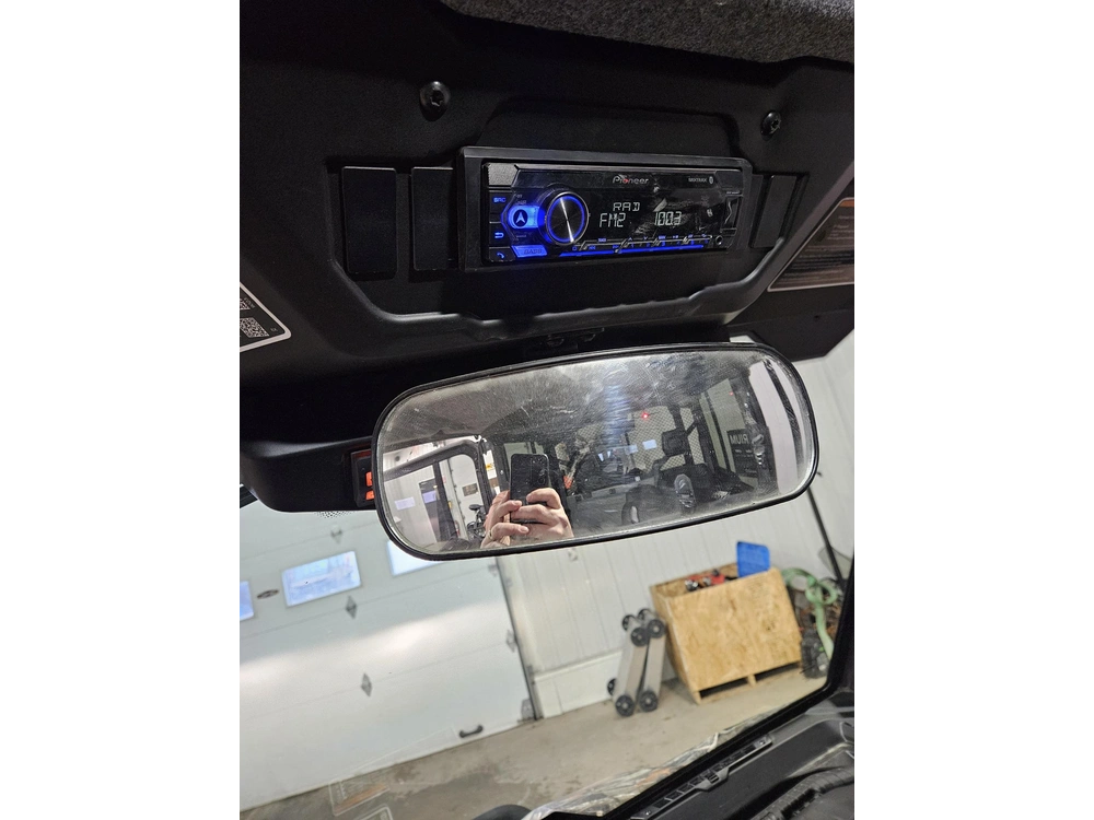 2025 Can-am *demo* Defender Max Ltd Hd10 Camo alt