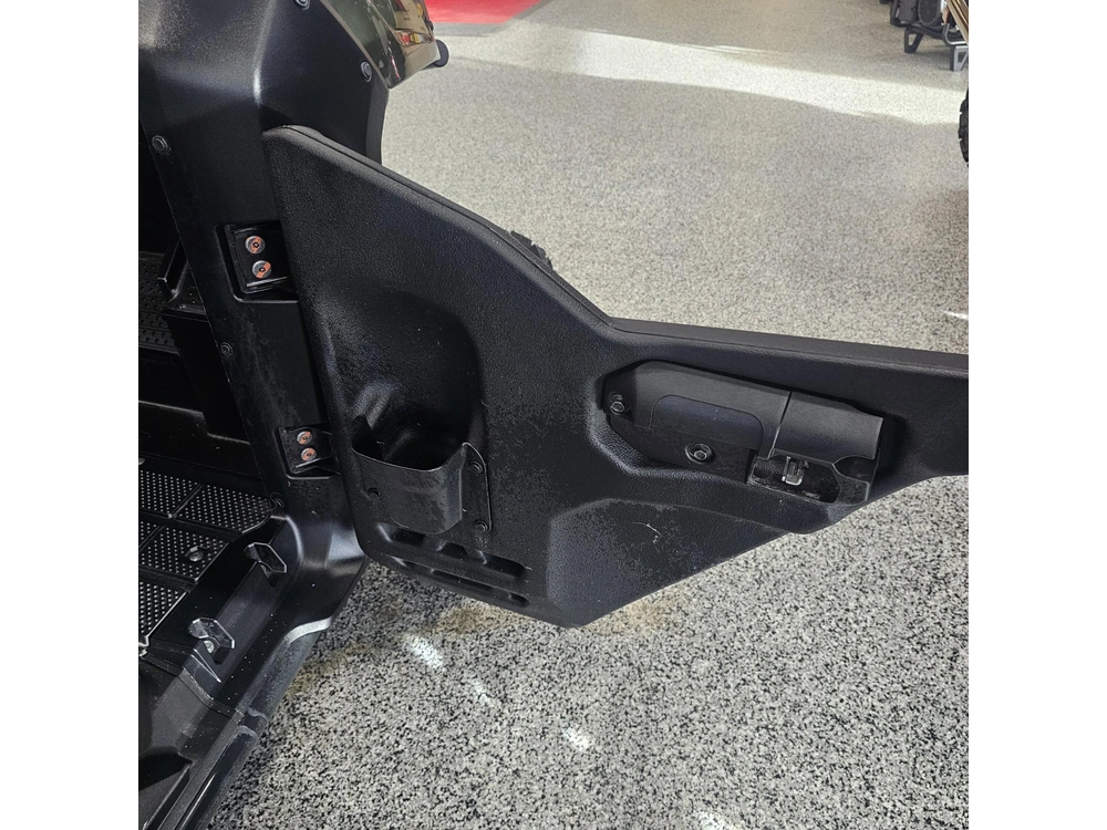 2025 Honda Pioneer 700-4 Utv alt