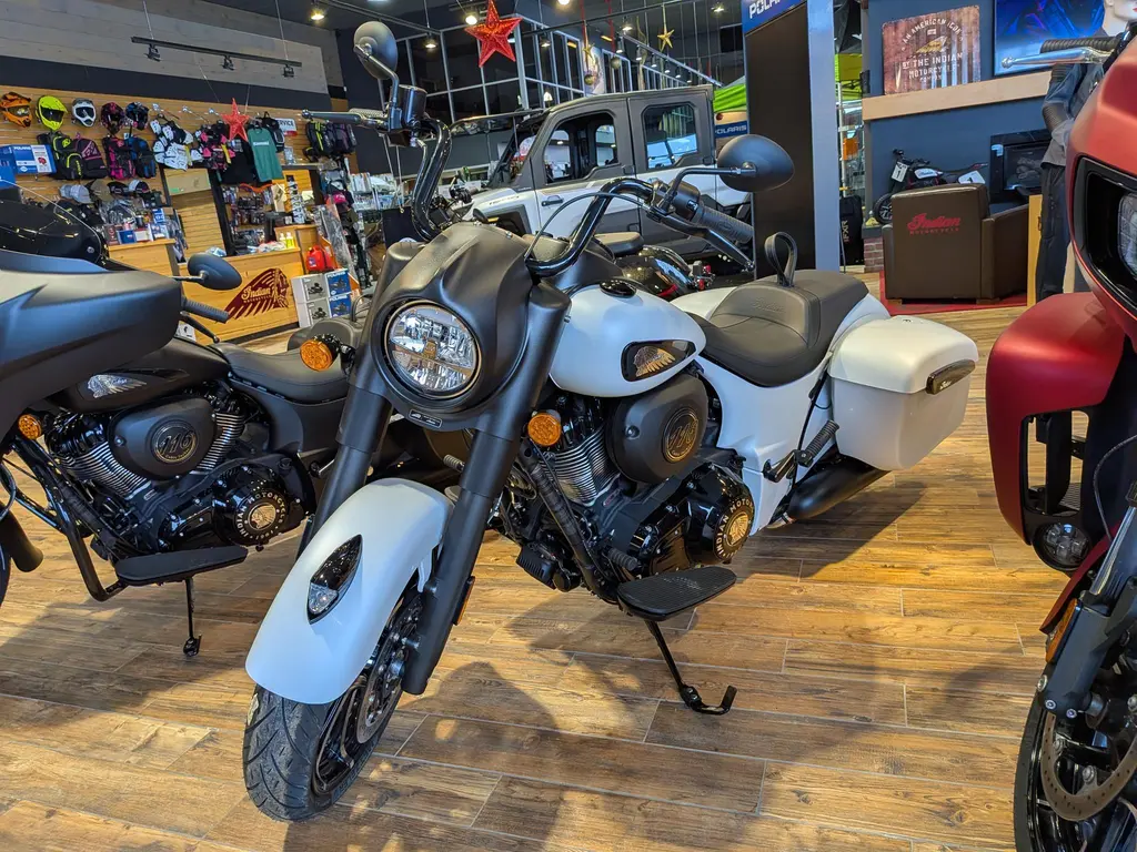 2026 Indian Motorcycle Springfield - Dark Horse