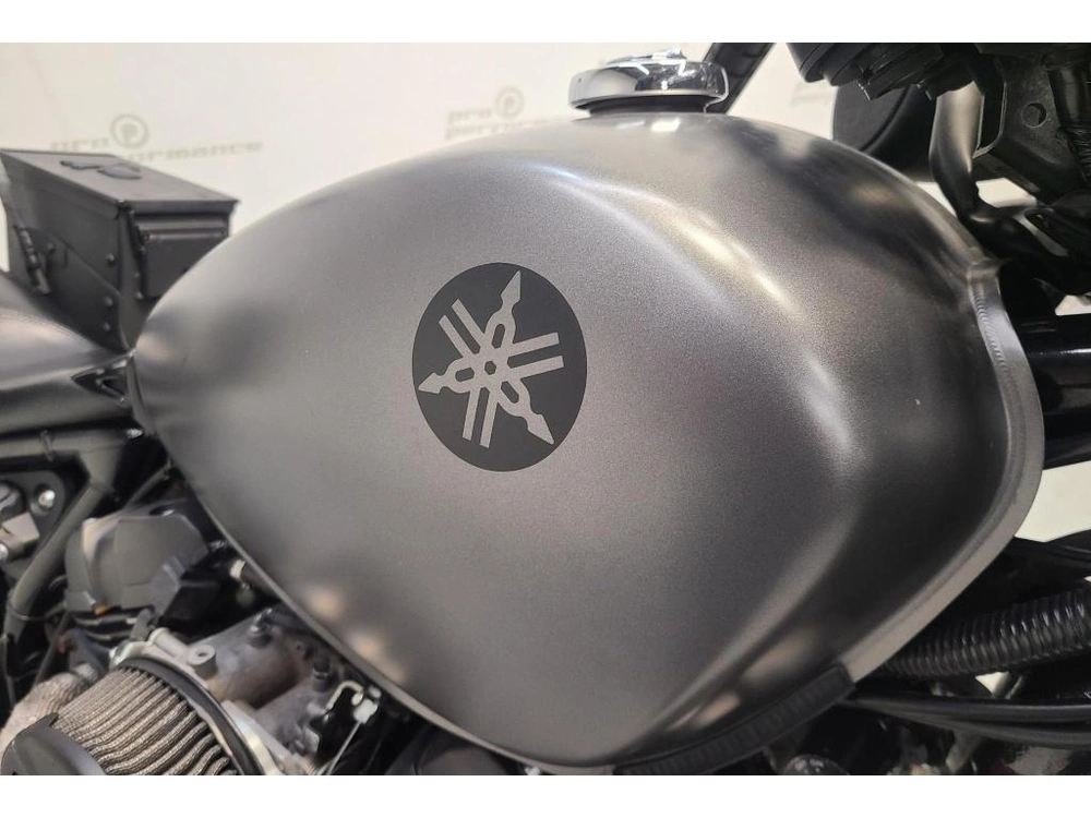 2014 Yamaha Bolt R-spec alt