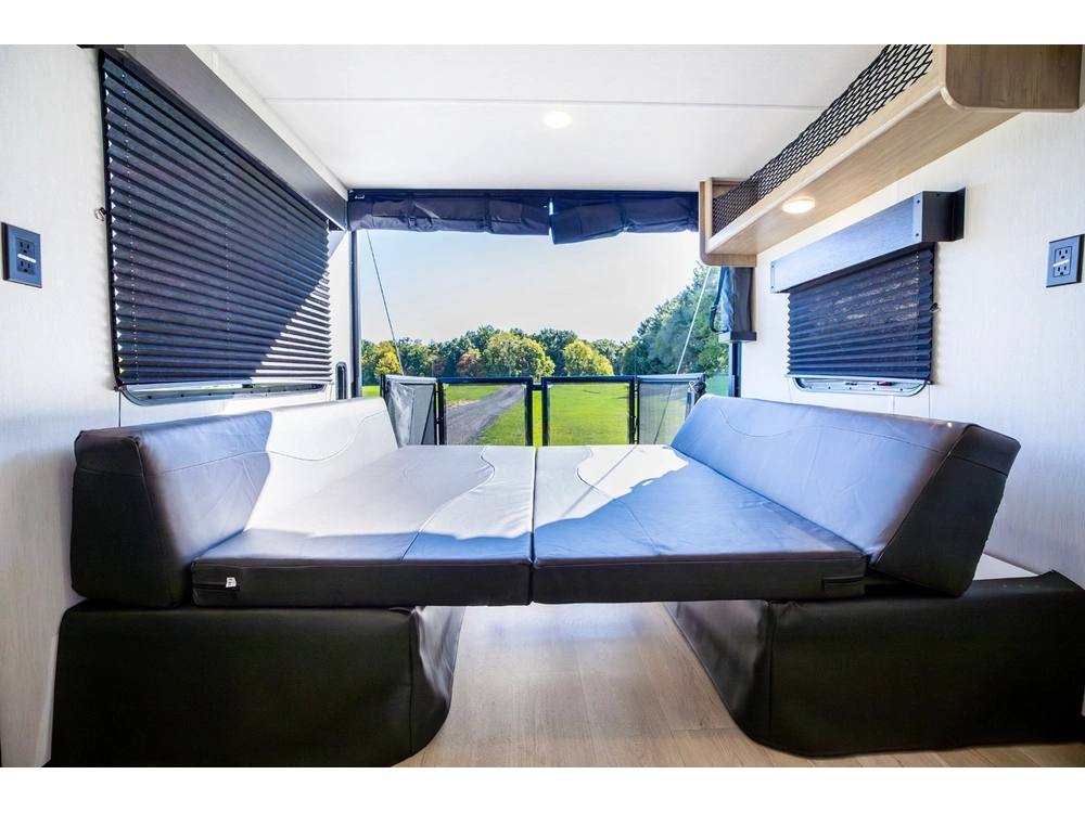 Cherokee 24rrt Grey Wolf Cargo 2026 alt