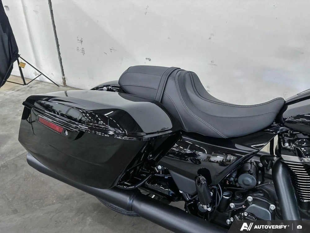2026 Harley-davidson Road Glide alt