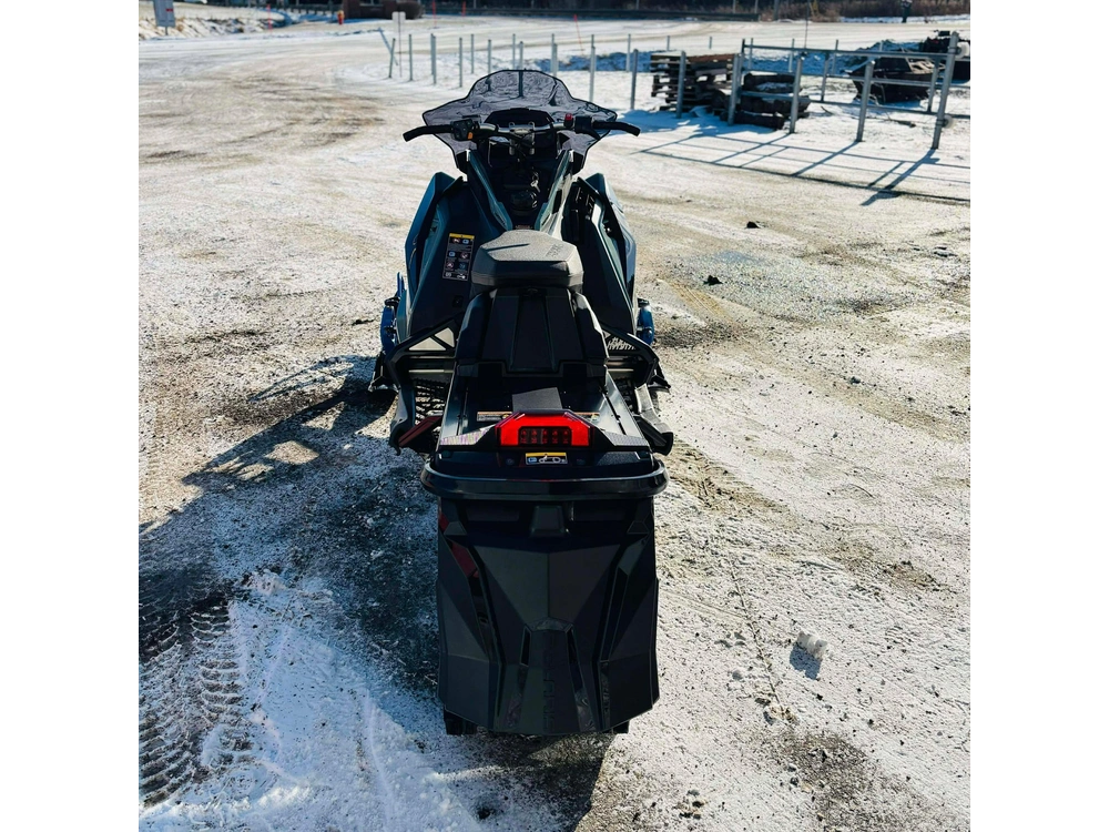 Polaris 850 Indy Vr1 137 S26tdv8rs 2026 alt