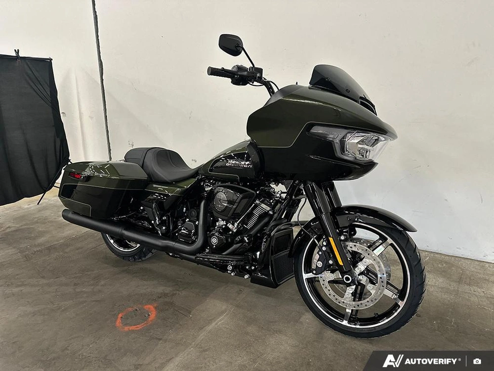 2026 Harley-davidson Road Glide alt