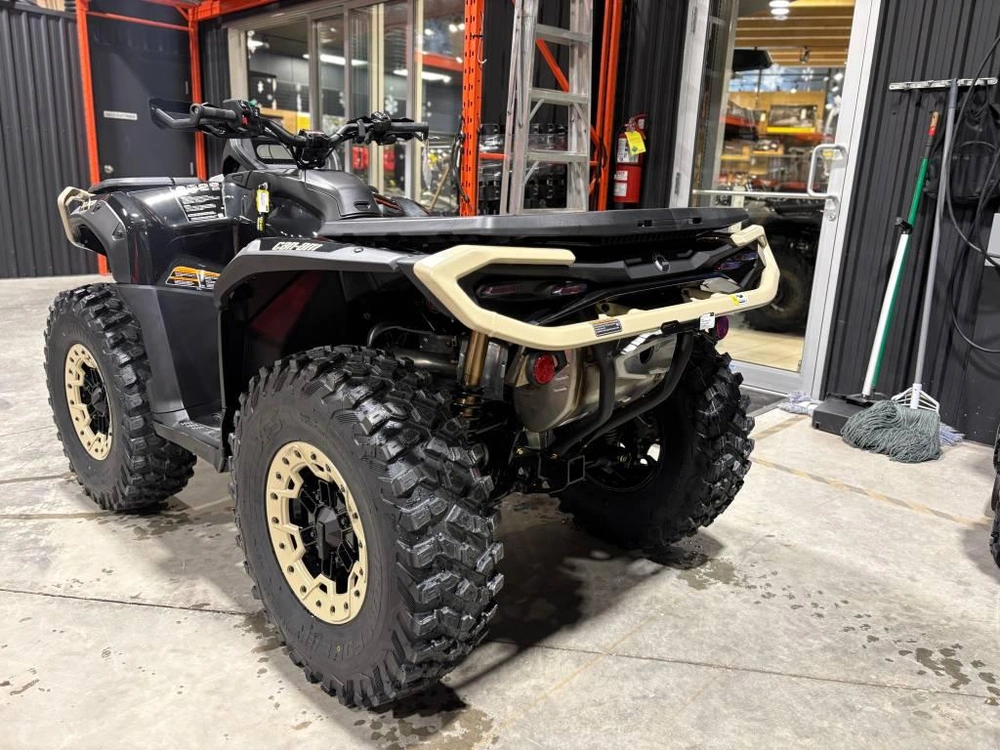 Can-am Outlander Backcountry 1000r 2026 alt