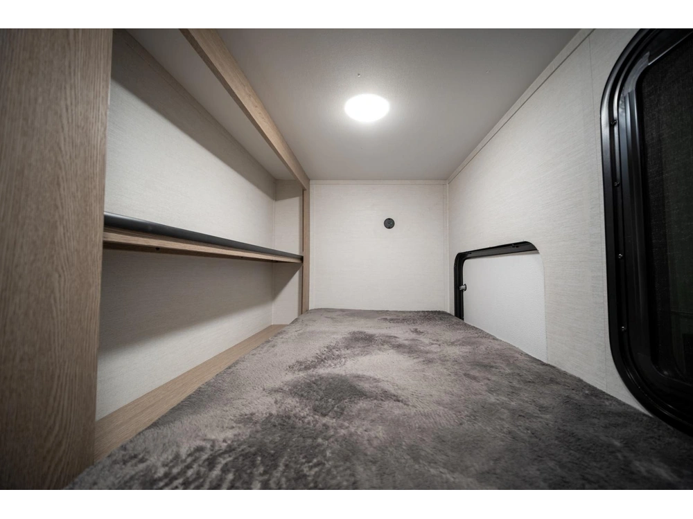 2026 Gulf Stream 228sb alt