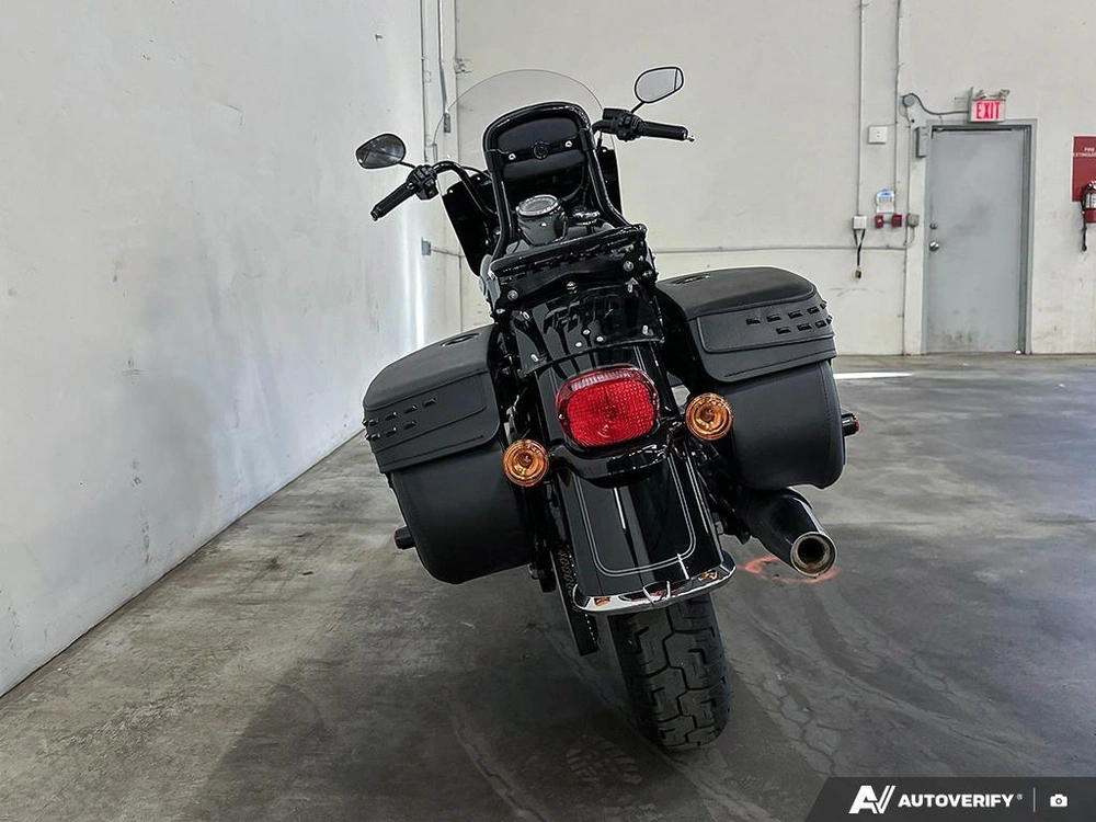 2024 Harley-davidson Flhcs - Heritage Classic alt