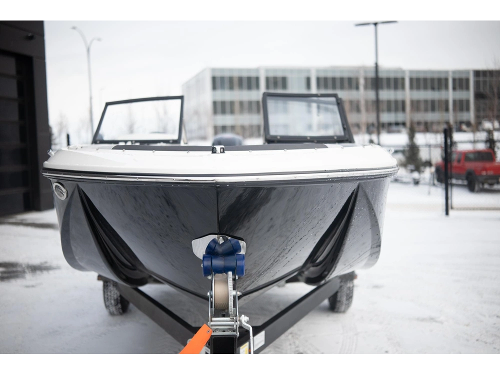 2023 Bayliner M19 alt