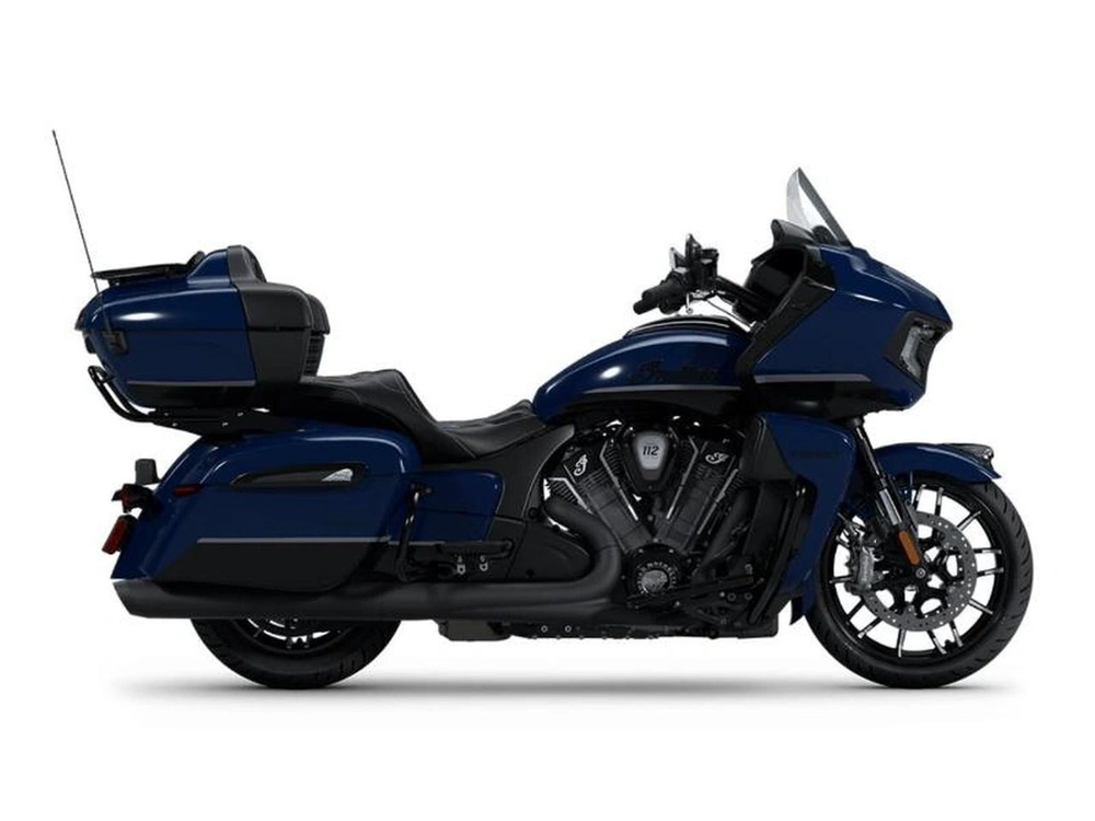 2025 Indian Motorcycles Pursuit Dark Horse With 112ci + Rider Assist Package alt