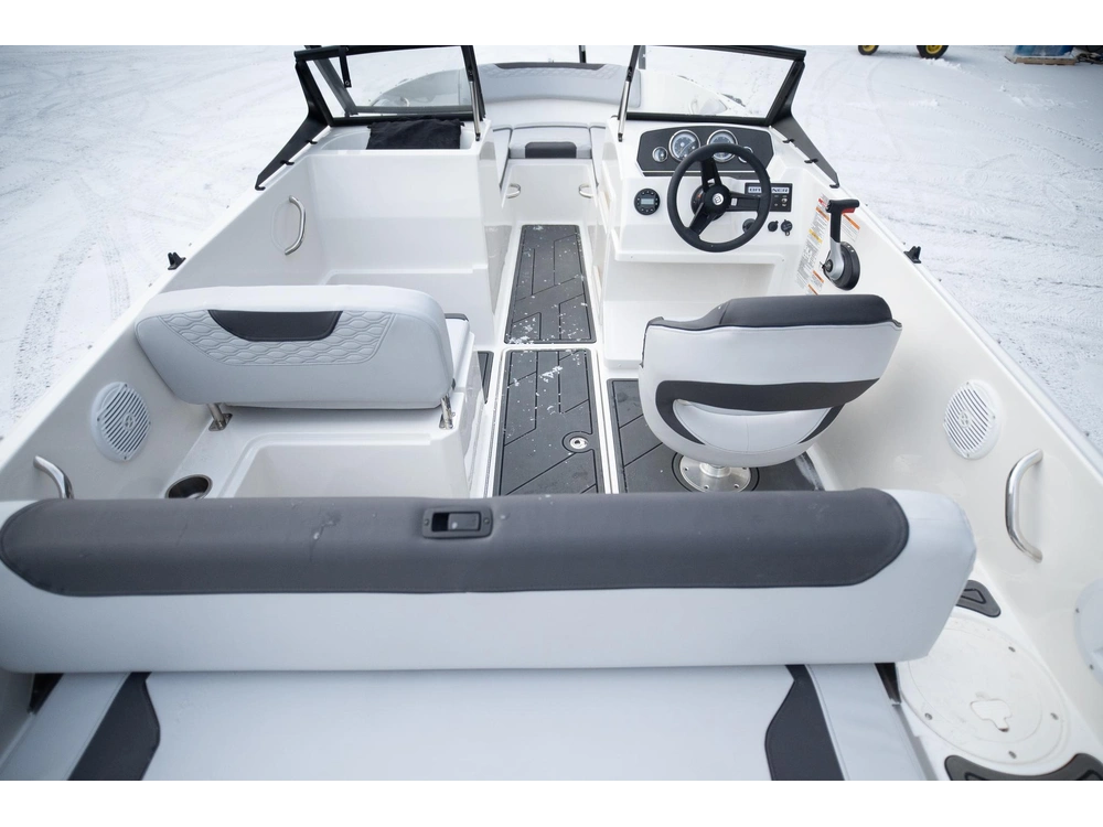 2023 Bayliner M19 alt