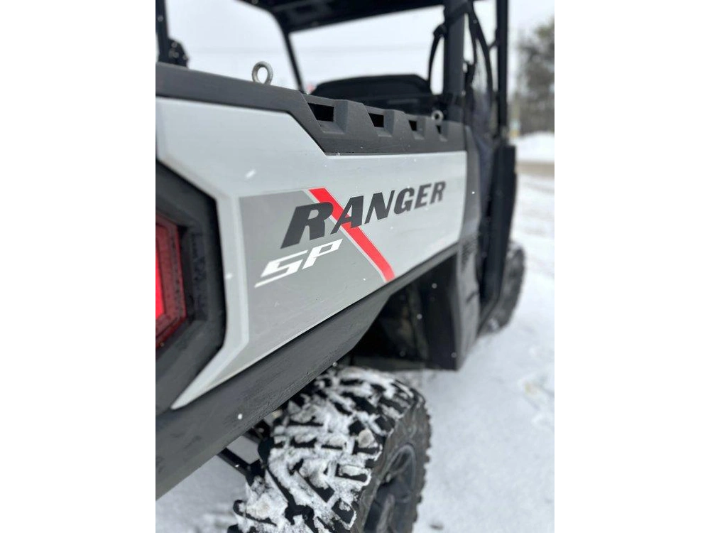 Polaris R24mae57b4 2024 alt