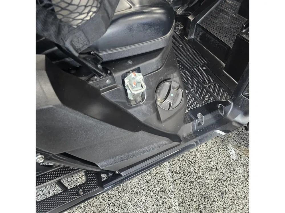 2025 Honda Pioneer 700-4 Utv alt