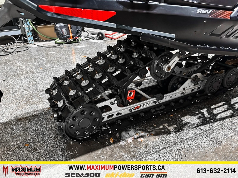 2017 Ski-doo Renegade X 850 E-tec E.s. Ice Ripper Xt 1.25 alt