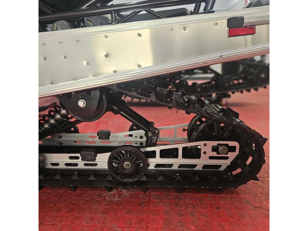 2025 Polaris 550 Voyageur Lxt 144 alt